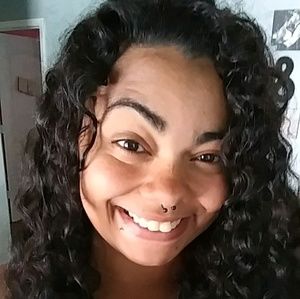 Meet your Posher, Cassie